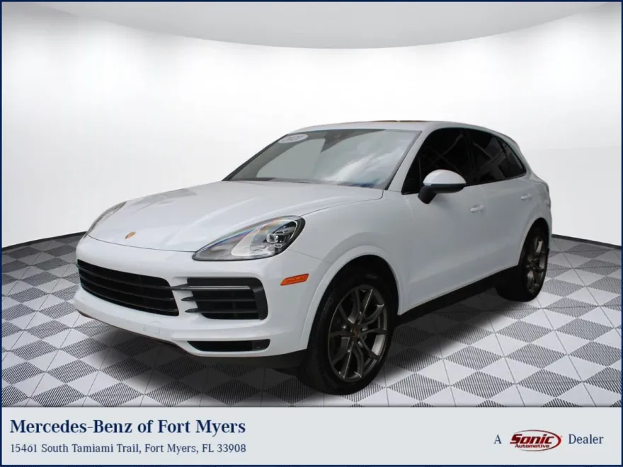 2021 Porsche Cayenne E-Hybrid photo 1
