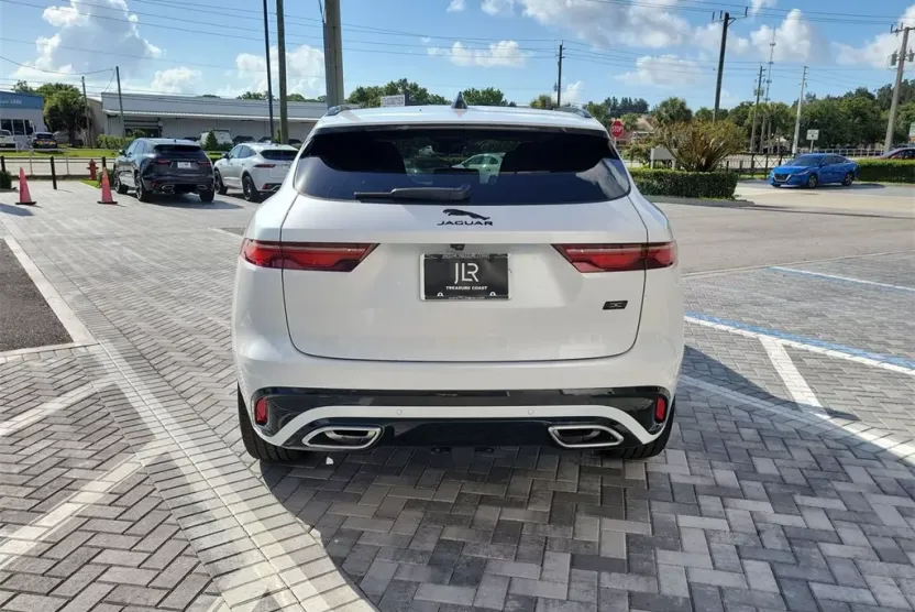 2026 Jaguar F-PACE P400 R-Dynamic S photo 1