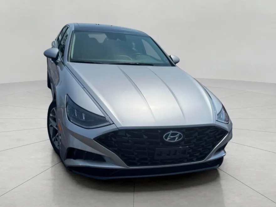 2020 Hyundai Sonata SEL photo 1