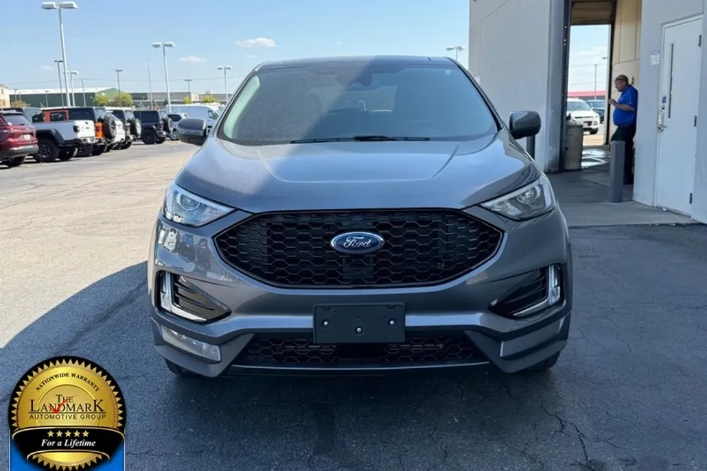 2021 Ford Edge ST-Line photo 1