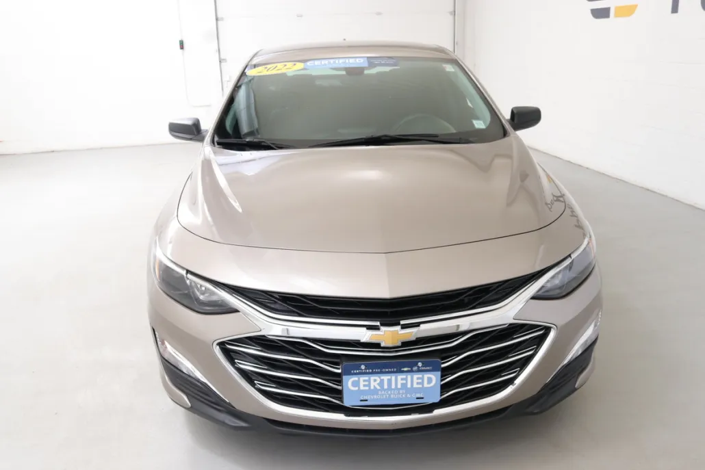 2022 Chevrolet Malibu photo 1