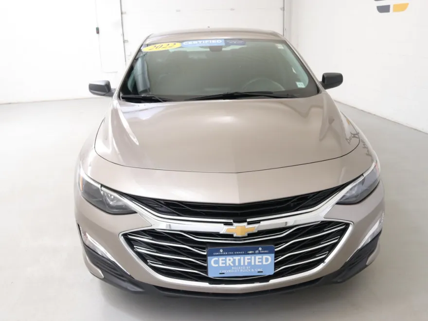 2022 Chevrolet Malibu photo 1
