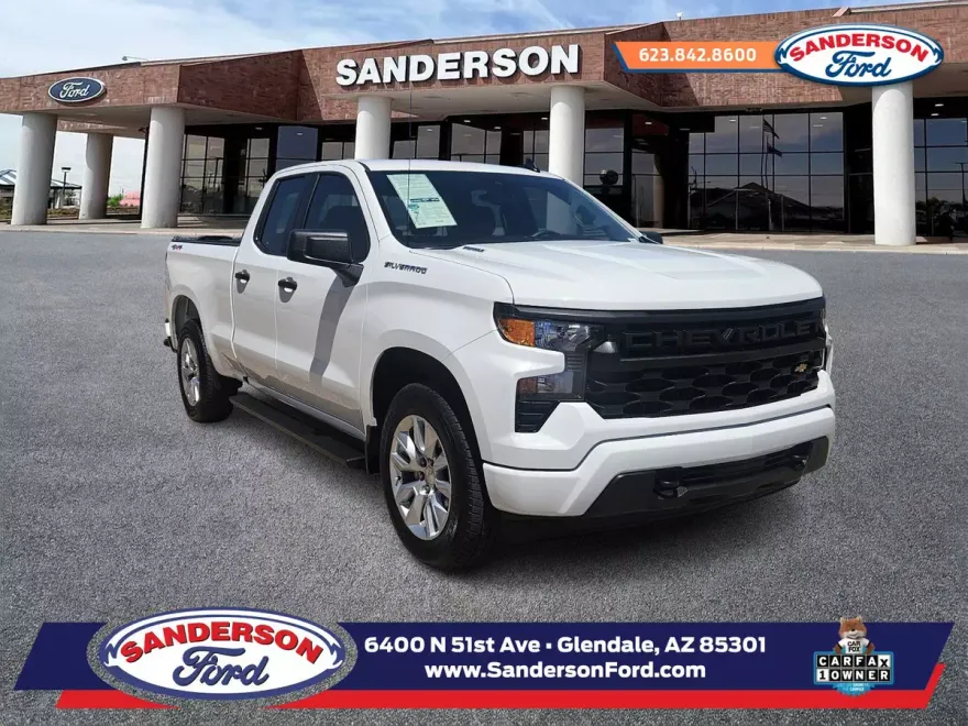 2025 Chevrolet Silverado 1500 Custom photo 1