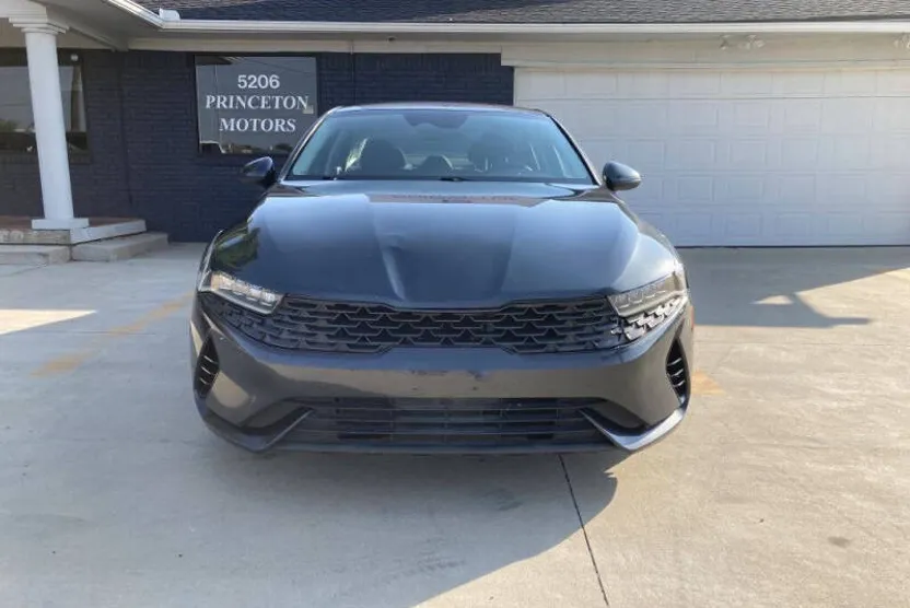 2021 Kia K5 LXS photo 1