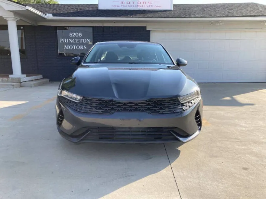 2021 Kia K5 LXS photo 1