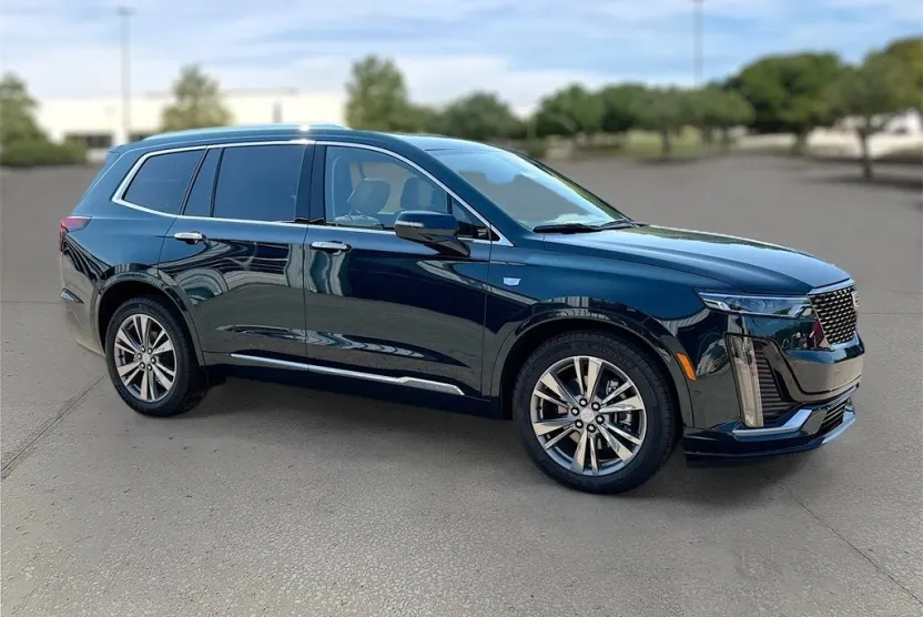 2025 Cadillac XT6 Premium Luxury photo 1