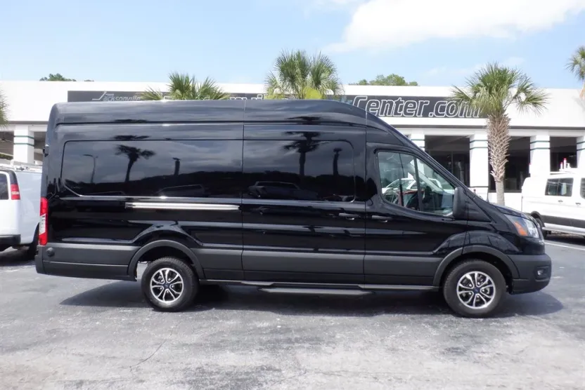 2023 Ford Transit photo 1
