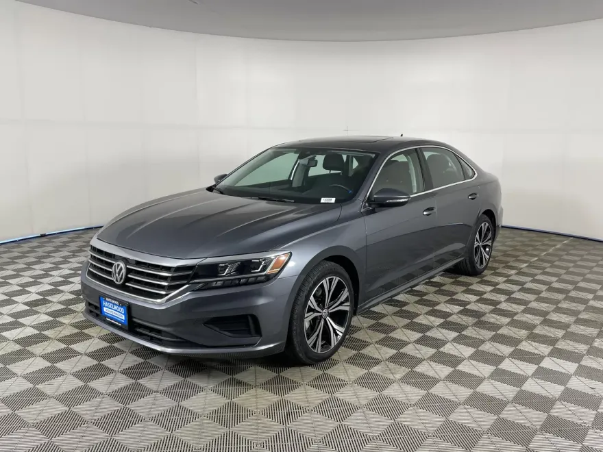 2022 Volkswagen Passat 2.0T SE photo 1
