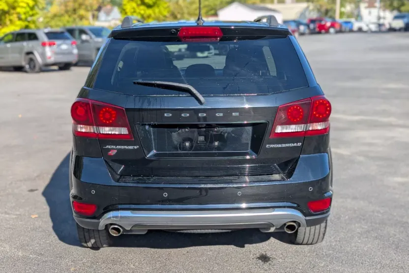 2018 Dodge Journey Crossroad photo 1