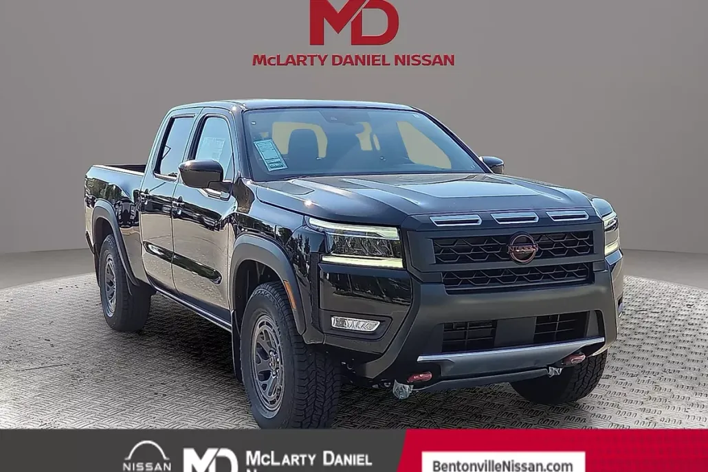 2025 Nissan Frontier Crew Cab PRO-4X photo 1