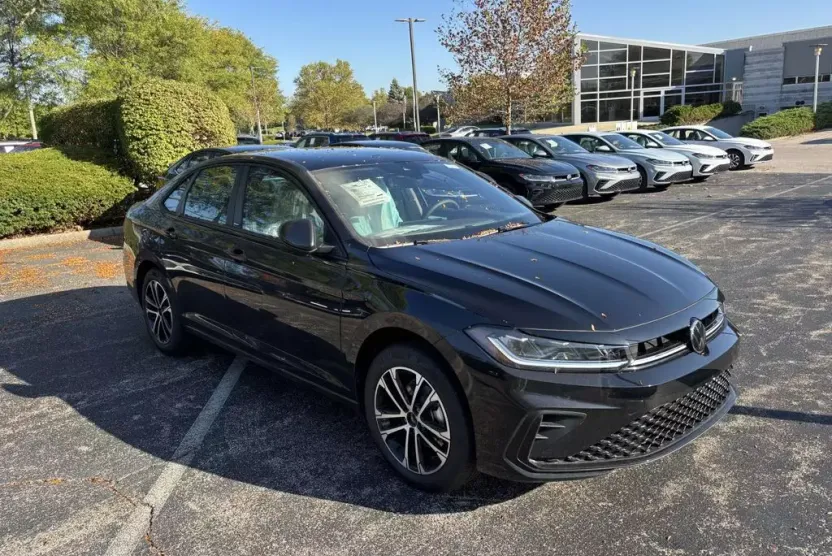 2026 Volkswagen Jetta 1.5T Sport photo 1
