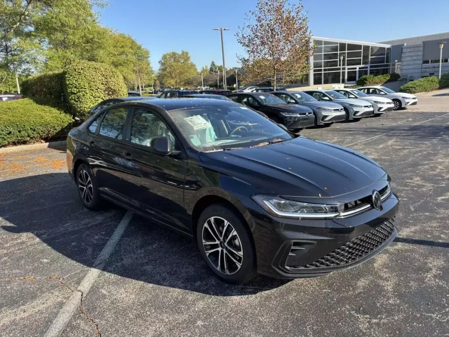 2026 Volkswagen Jetta 1.5T Sport photo 1