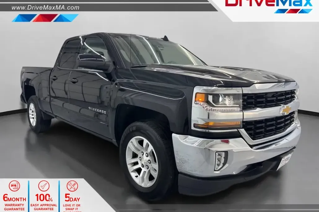 2017 Chevrolet Silverado 1500 LT photo 1