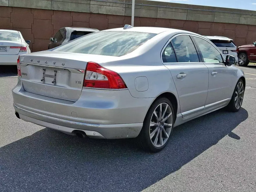 2016 Volvo S80 T5 Drive-E Platinum photo 1