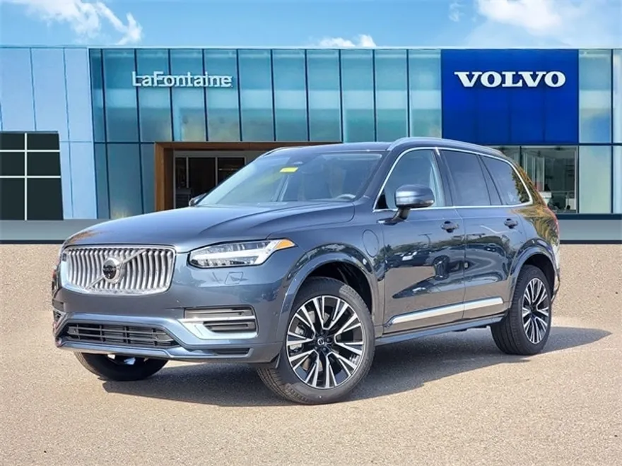 2025 Volvo XC90 T8 Plus photo 1