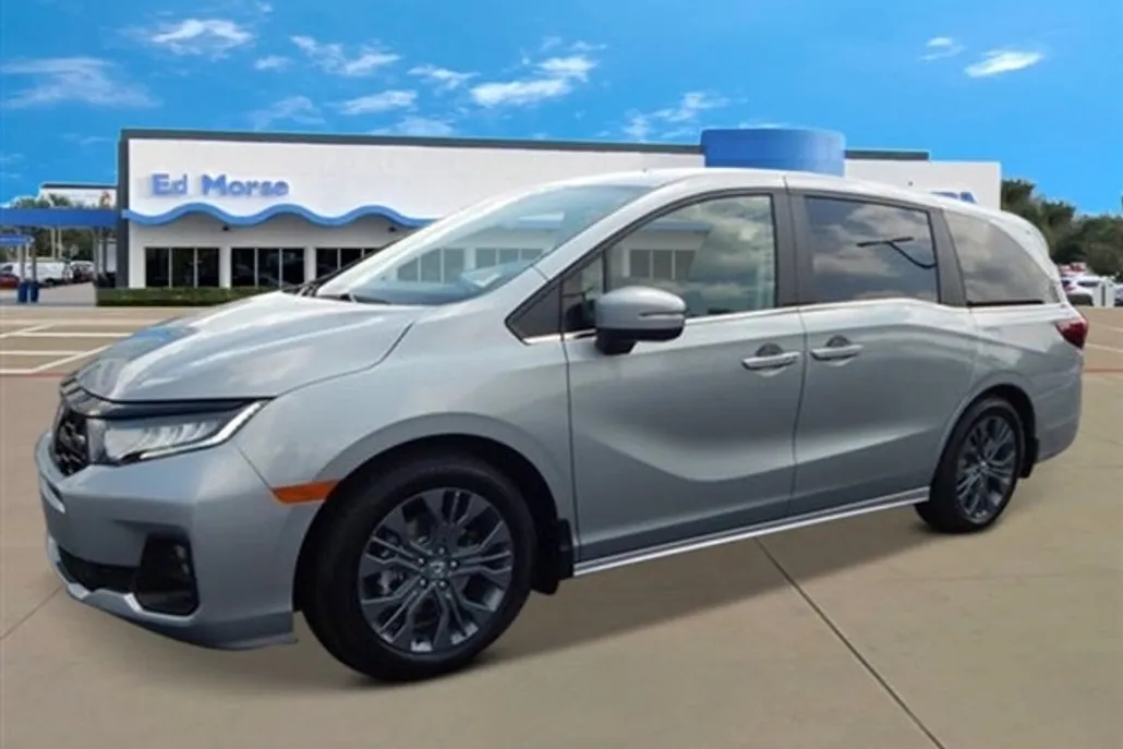 2026 Honda Odyssey Touring photo 1
