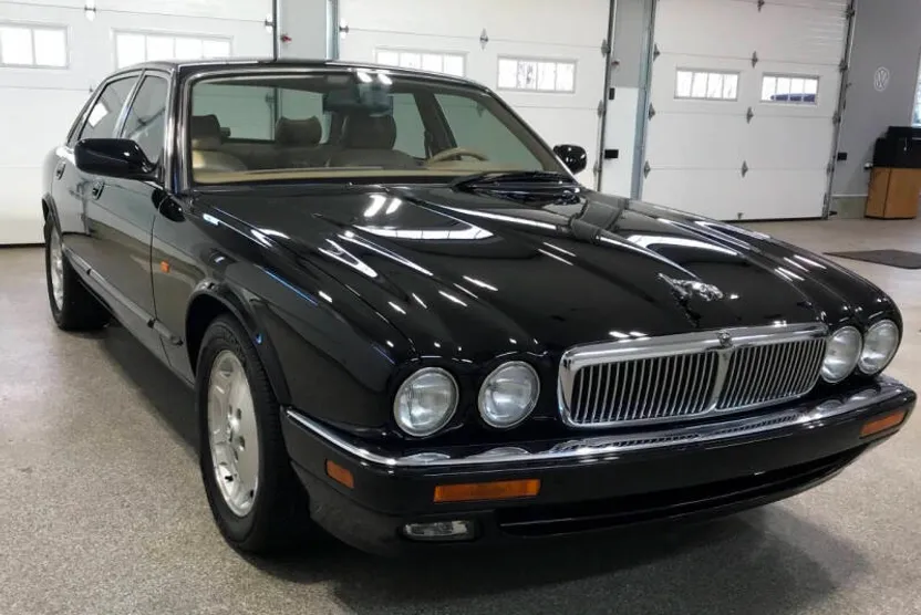 1995 Jaguar XJ XJ6 photo 1