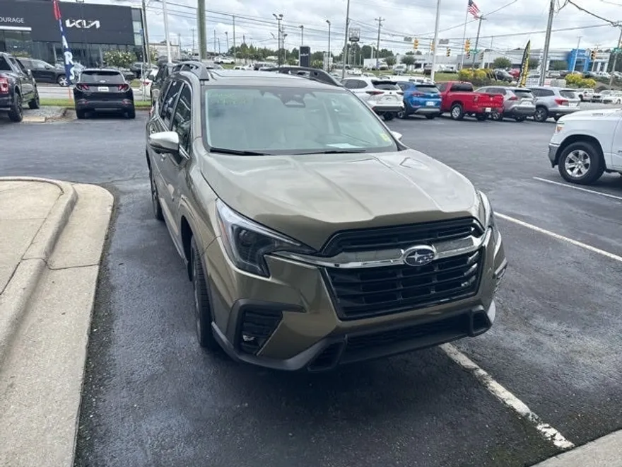 2023 Subaru Ascent Limited photo 1