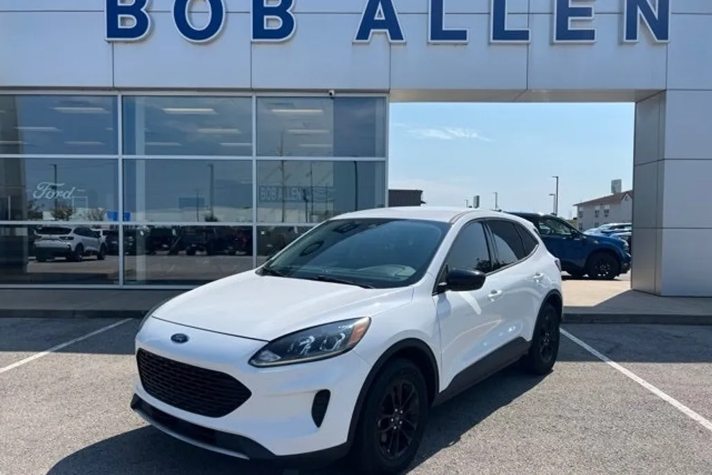 2020 Ford Escape SE Sport Hybrid photo 1