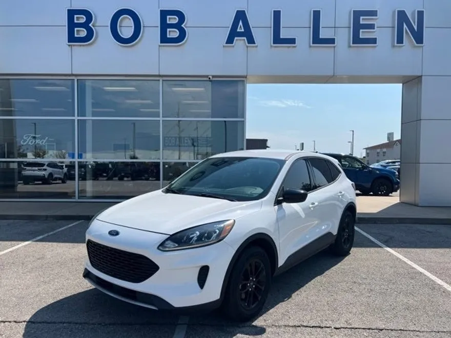 2020 Ford Escape SE Sport Hybrid photo 1