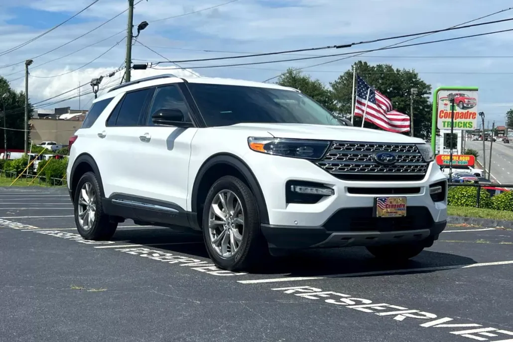 2022 Ford Explorer Limited photo 1