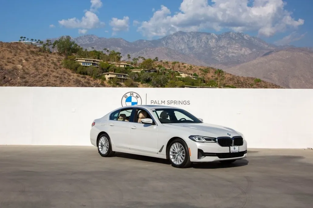2023 Bmw 530i photo 1