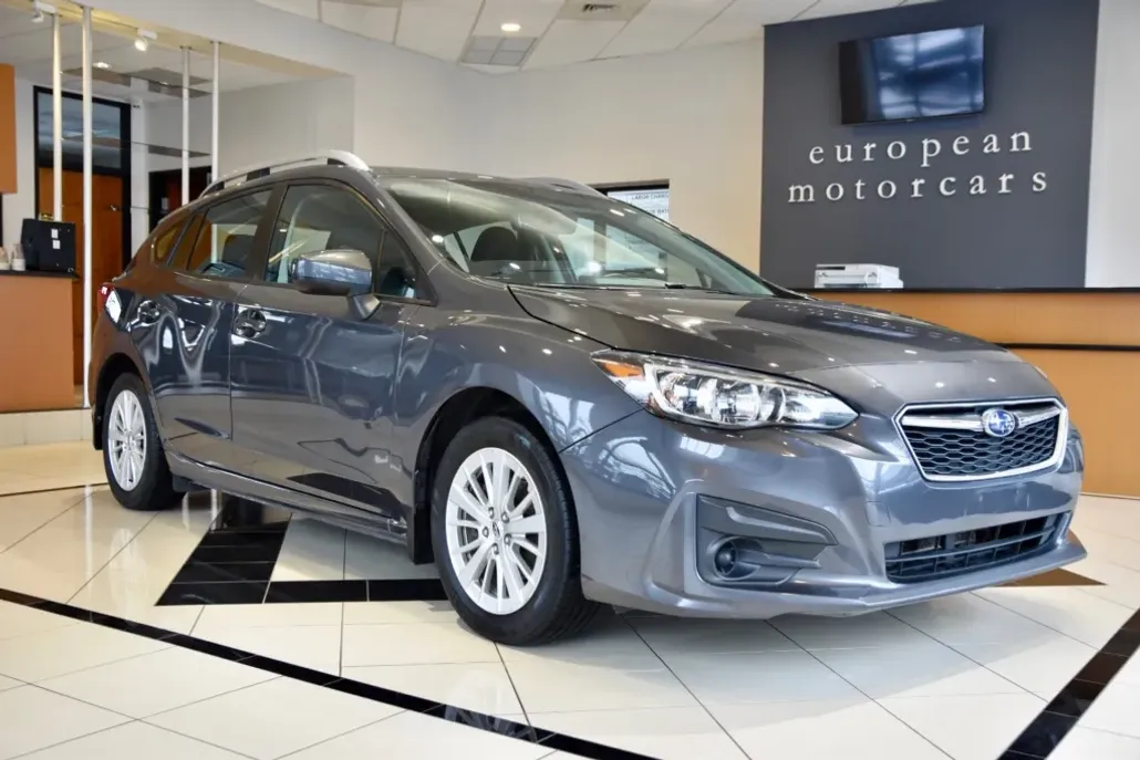 2018 Subaru Impreza Premium photo 1