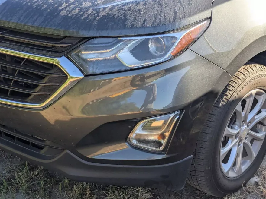 2019 Chevrolet Equinox LT photo 1