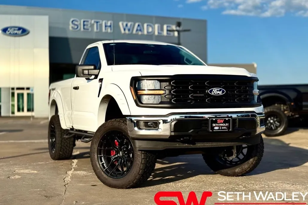 2025 Ford F-150 XLT photo 1