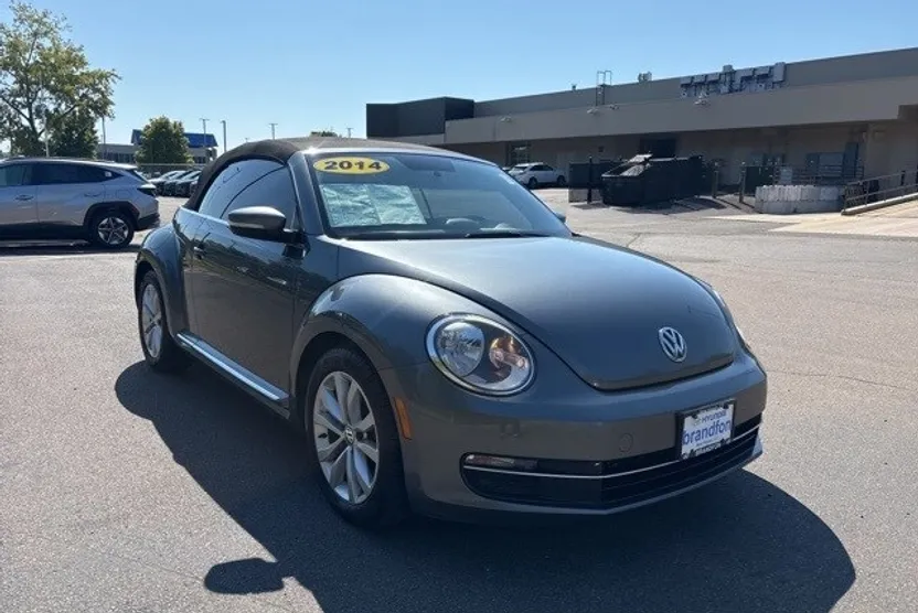 2014 Volkswagen Beetle TDI Convertible photo 1