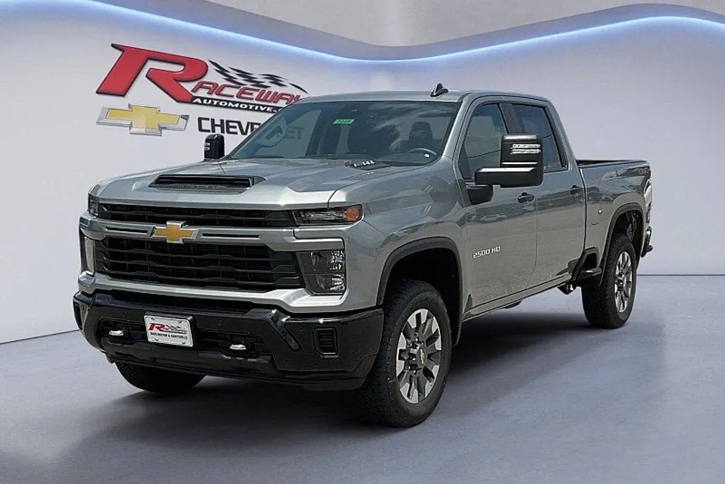 2025 Chevrolet Silverado 2500HD Custom photo 1