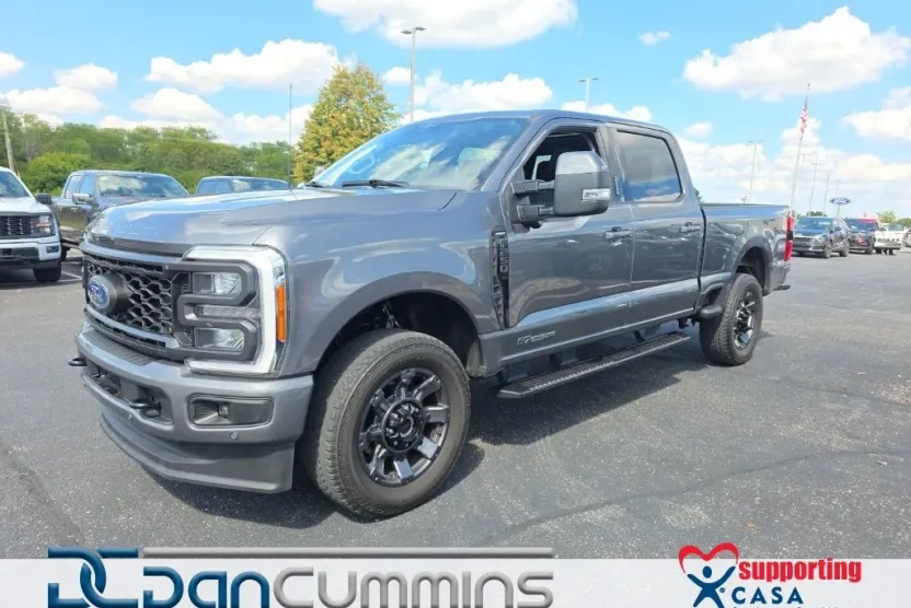 2023 Ford F-250 photo 1