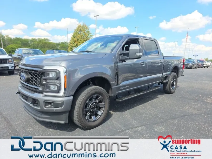 2023 Ford F-250 photo 1