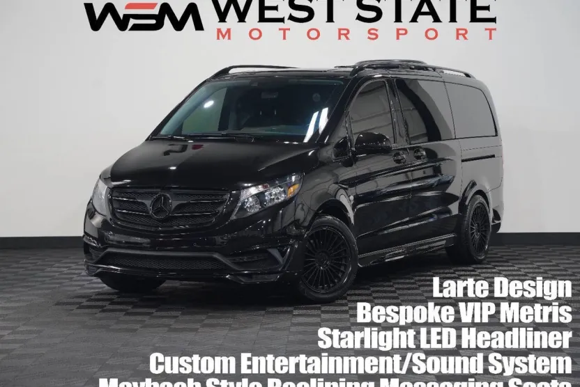 2017 Mercedes Benz Metris Passenger Van photo 1