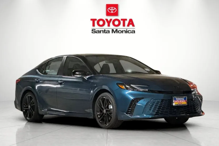 2025 Toyota Camry XSE photo 1
