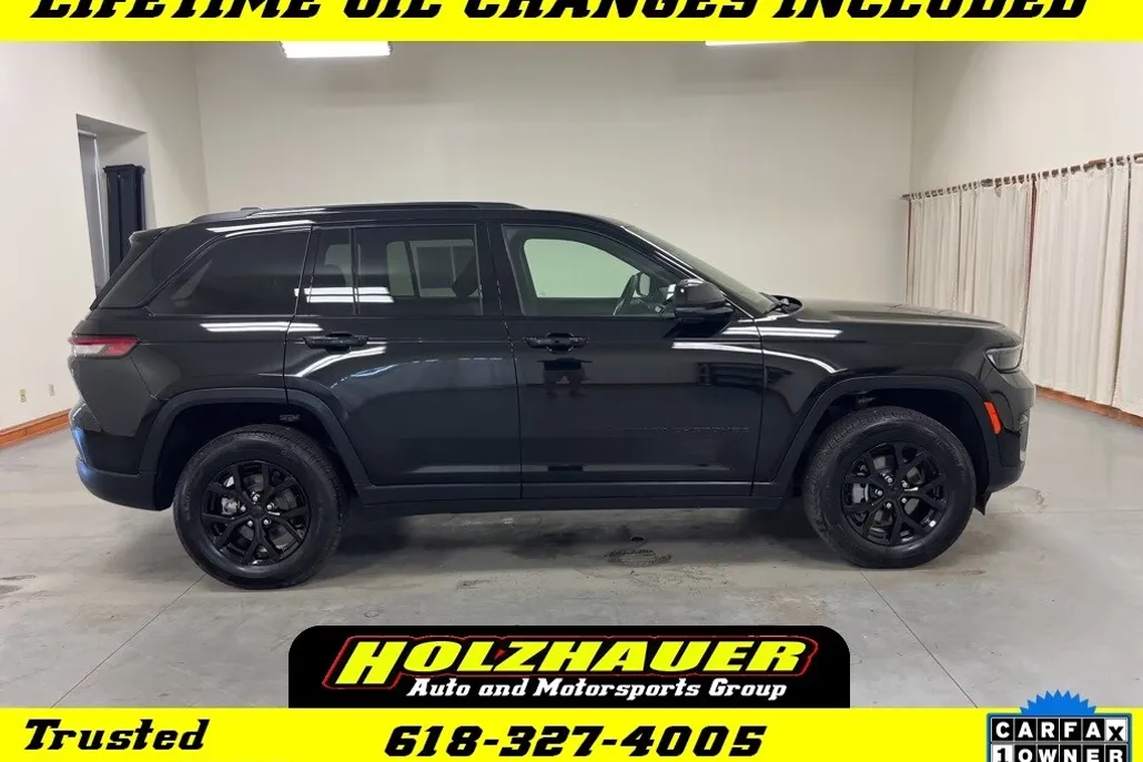 2024 Jeep Grand Cherokee Altitude photo 1