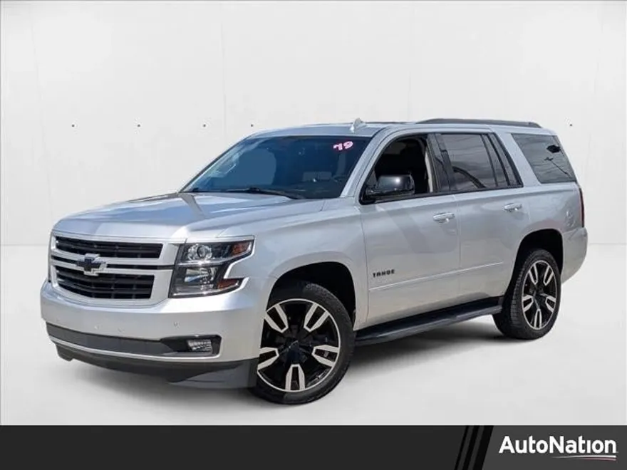 2019 Chevrolet Tahoe Premier photo 1