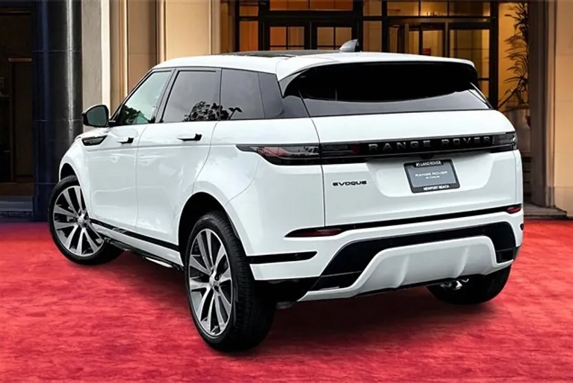 2026 Land Rover Range Rover Evoque Dynamic SE photo 1