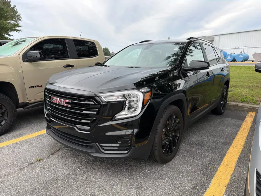 2024 Gmc Terrain SLE photo 1