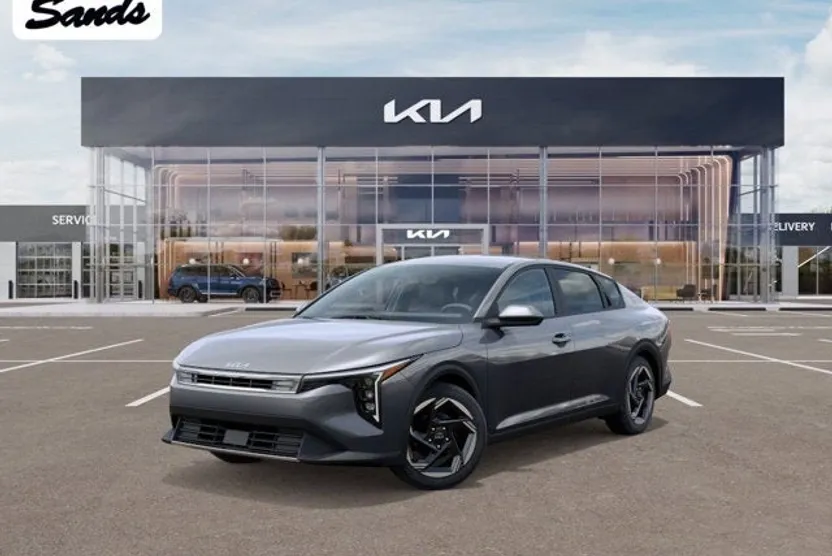 2025 Kia K4 EX photo 1