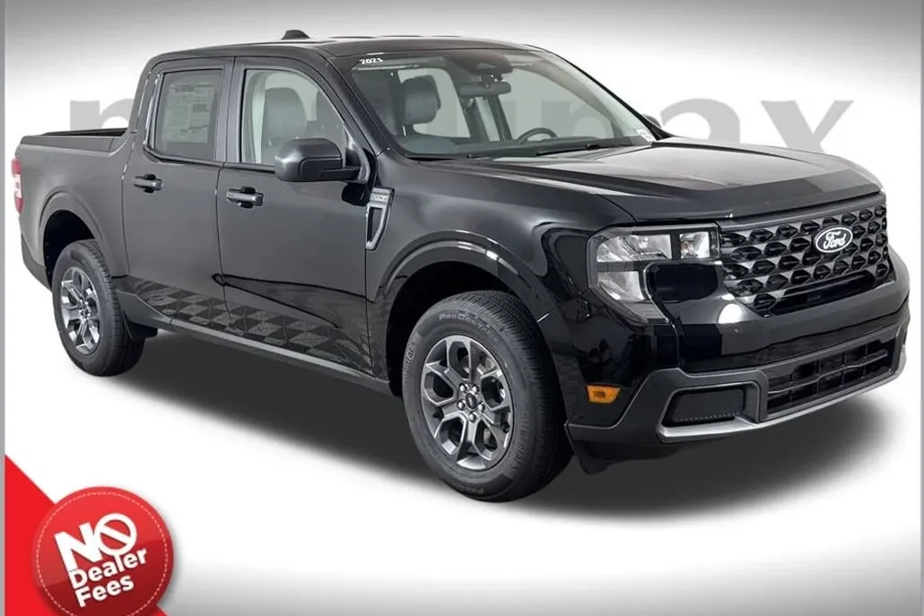 2025 Ford Maverick XLT photo 1