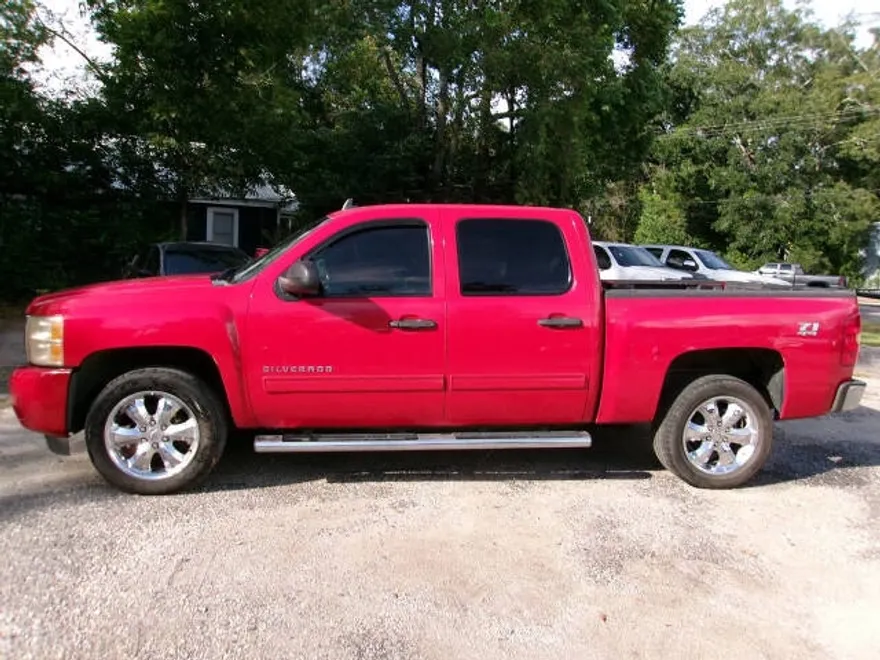 2012 Chevrolet Silverado 1500 LT photo 1