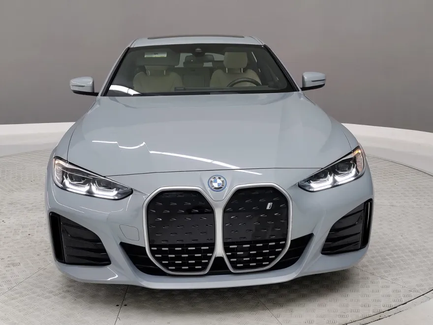 2023 Bmw i4 eDrive40 photo 2