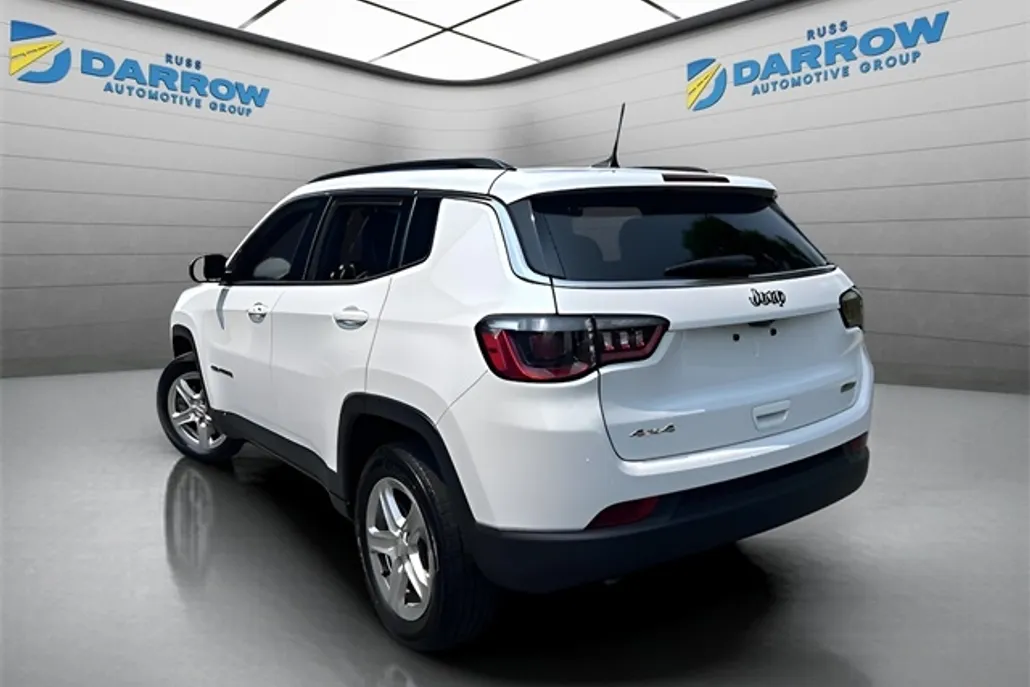 2023 Jeep Compass Latitude photo 1