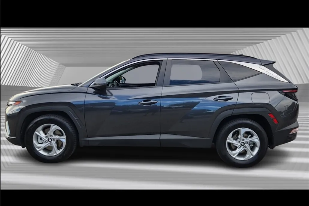 2022 Hyundai Tucson SEL photo 1