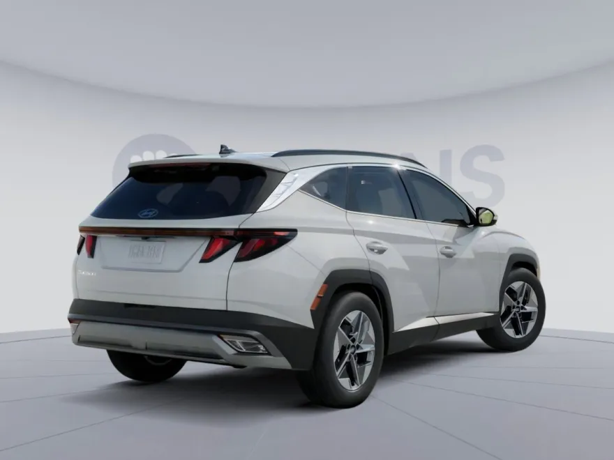 2025 Hyundai Tucson SEL photo 1