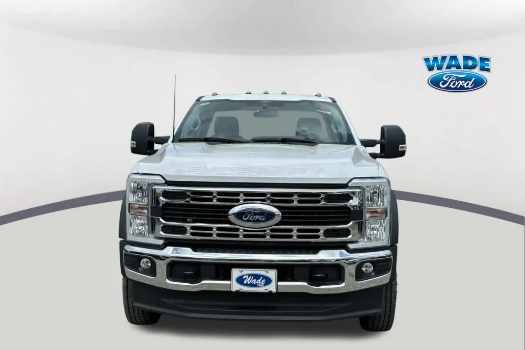 2024 Ford F-550 XL photo 1