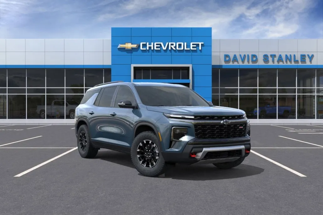 2026 Chevrolet Traverse Z71 photo 1
