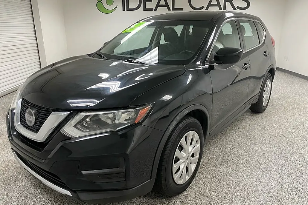 2018 Nissan Rogue S photo 1