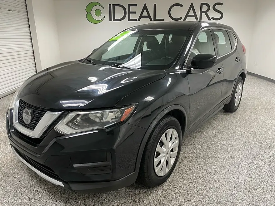 2018 Nissan Rogue S photo 1